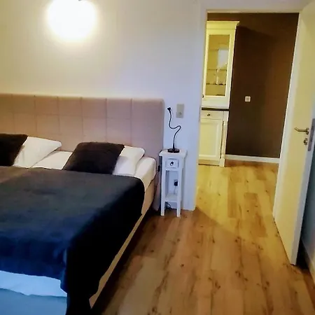 Apartment Ferienwohnung - 50 M², 2 Zimmer, Kuche, Bad, Pkw-stellplatz Klettbach